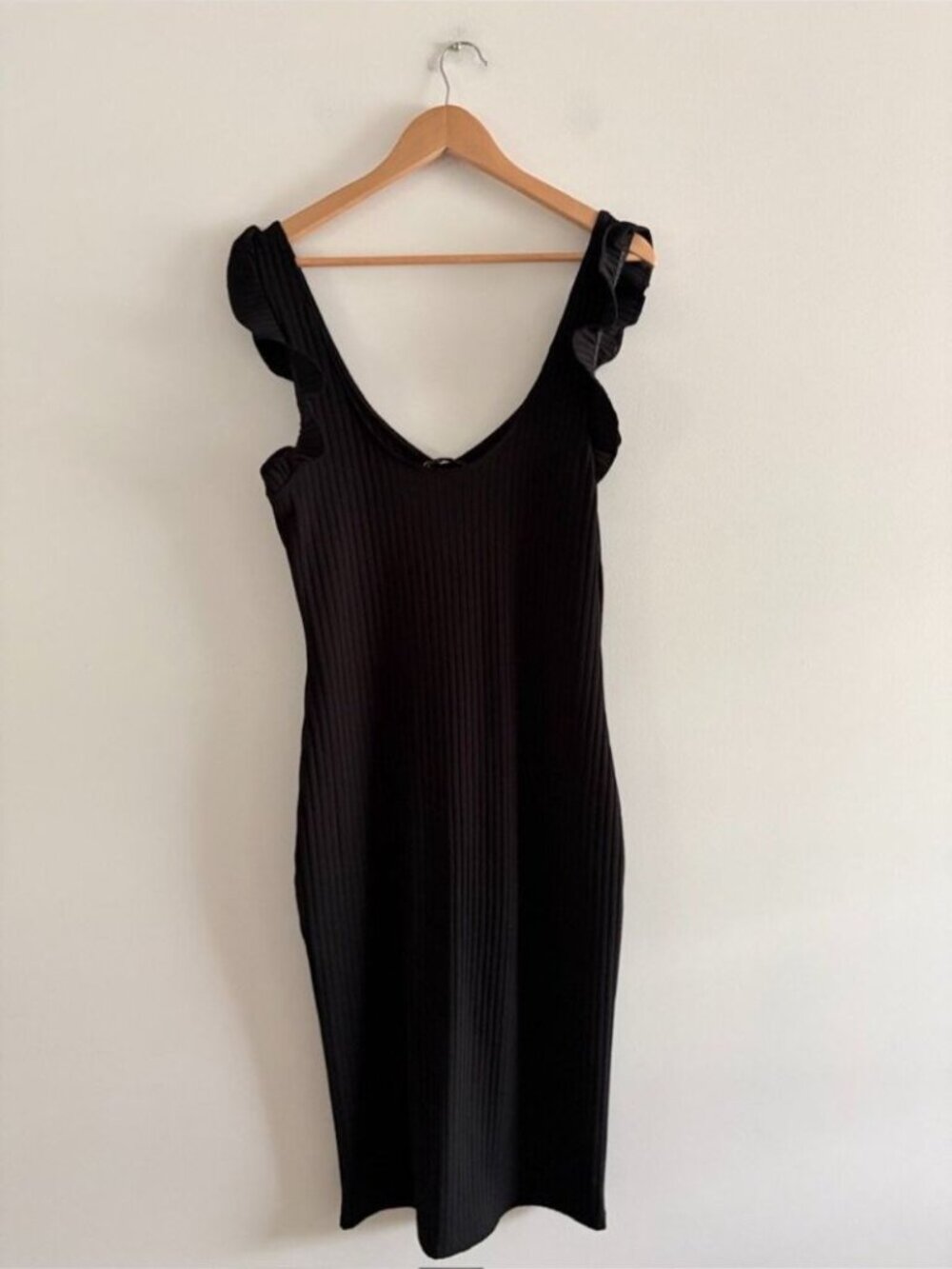 Zara Button Front Ribbed Sheath Midi Dress Black Sleeveless Ruffles Size Large - Picture 5 of 7